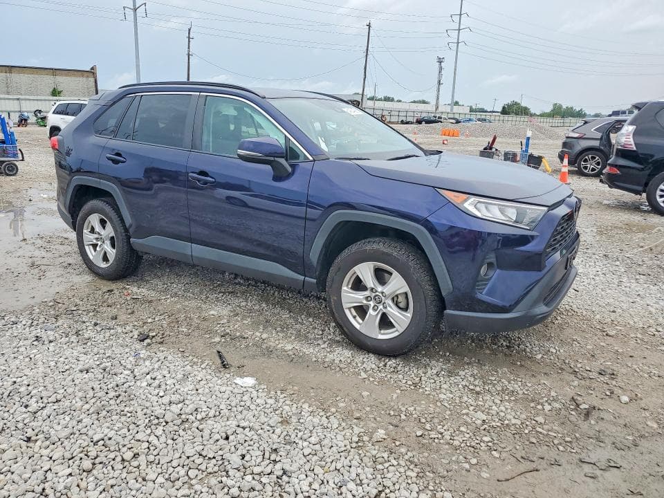 2019 TOYOTA RAV4 XLE 4