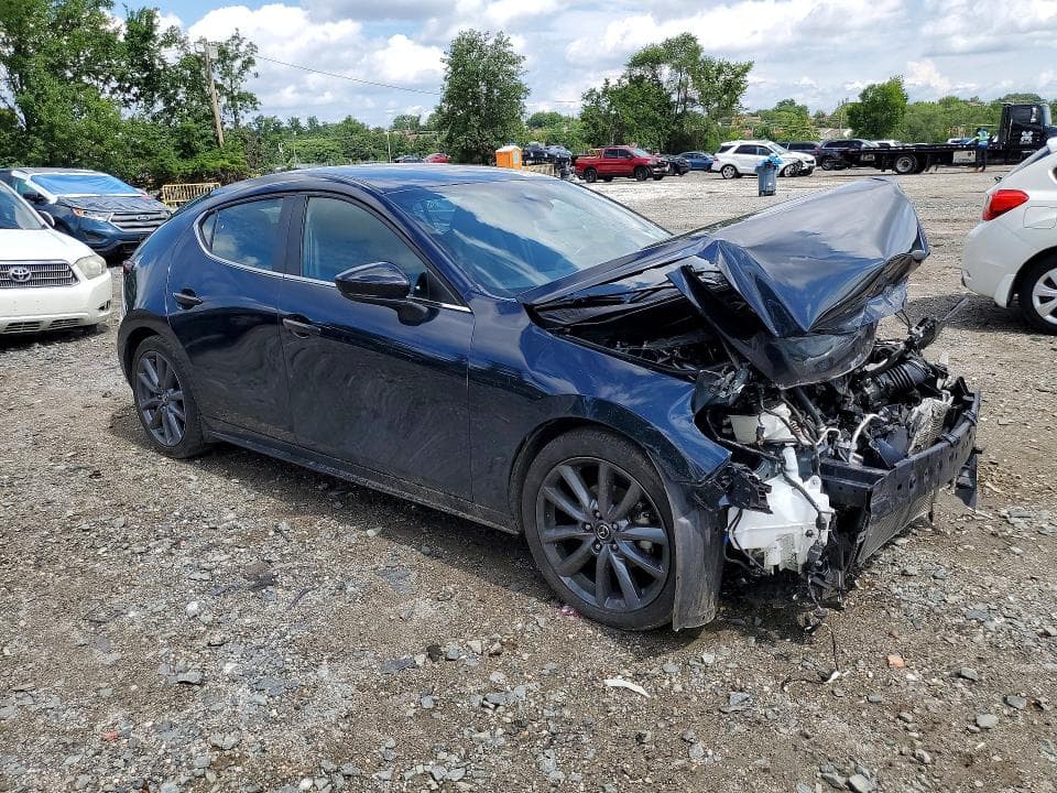 2019 MAZDA 3 4