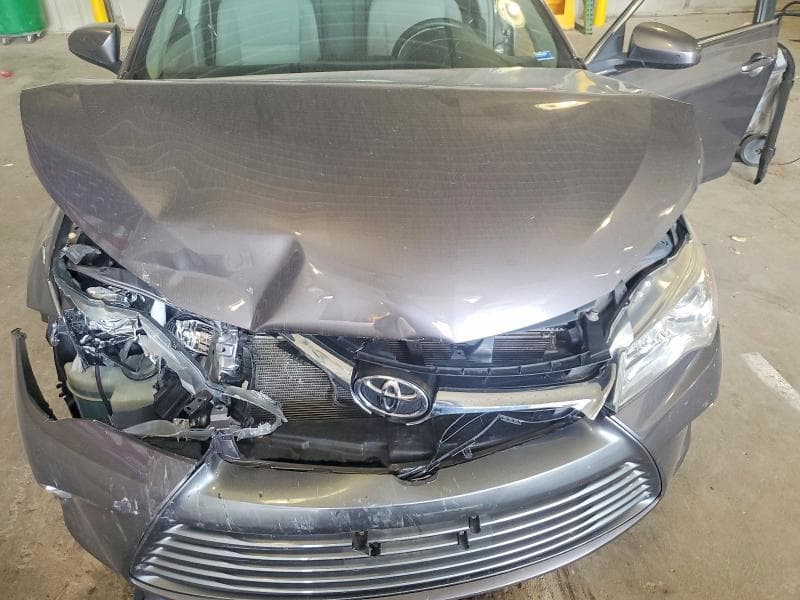 2017 TOYOTA CAMRY LE 11