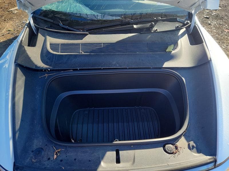 2026 TESLA MODEL Y 11