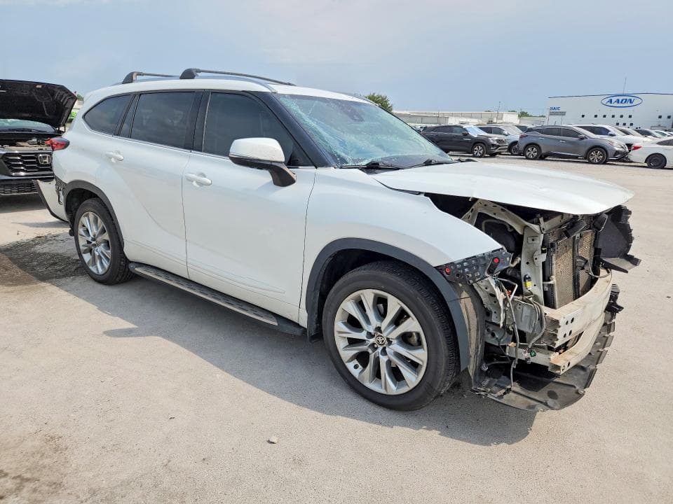 2022 TOYOTA HIGHLANDER LIMITED 4