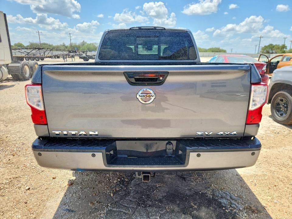 2018 NISSAN TITAN SV 6