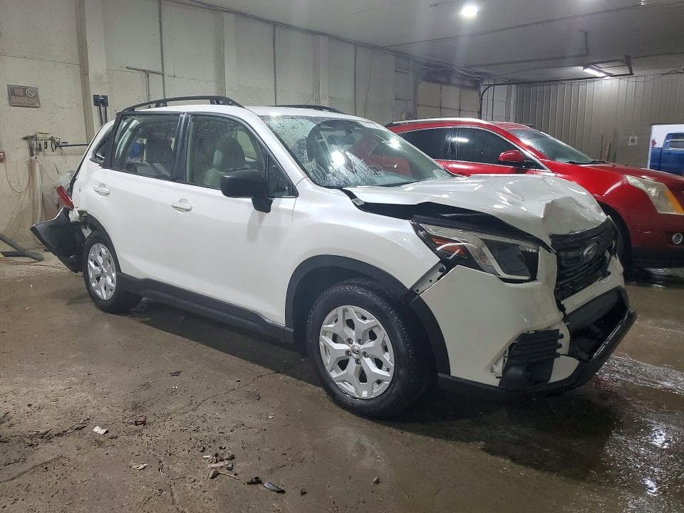 2022 SUBARU FORESTER 4