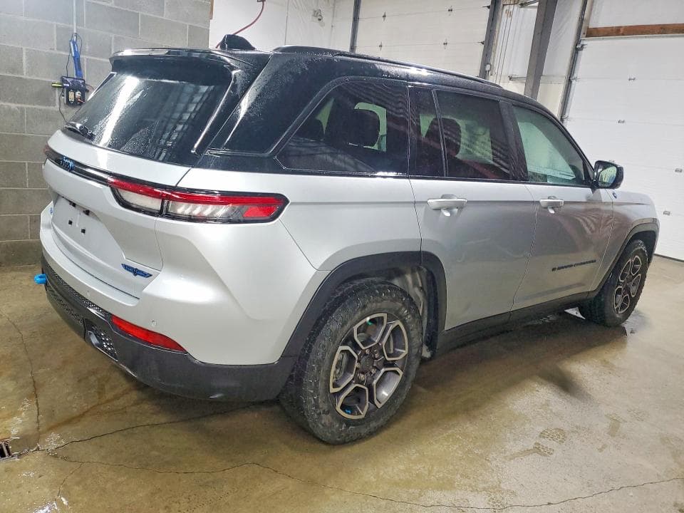 2022 JEEP GRAND CHEROKEE TRAILHAWK 4XE 3