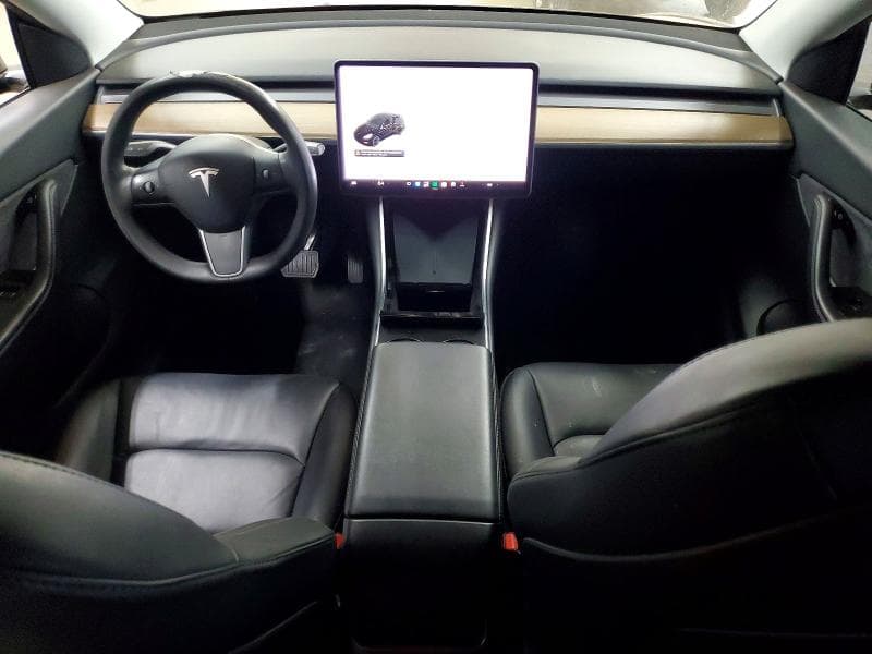 2021 TESLA MODEL Y 8