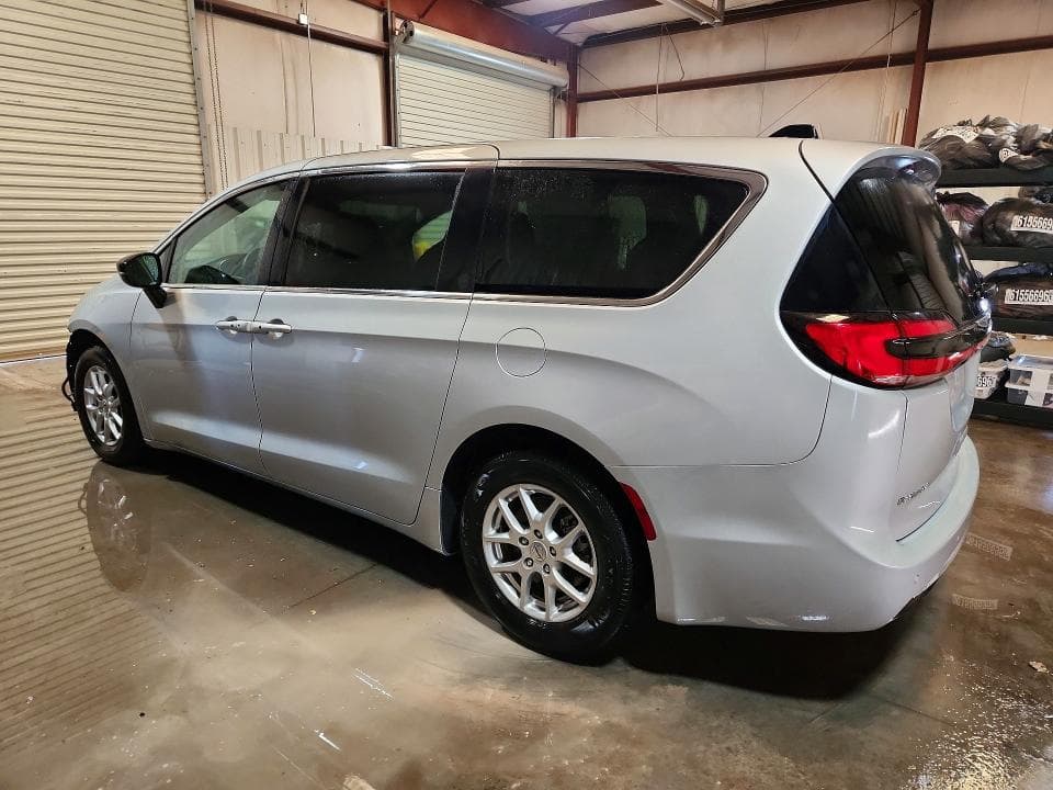2024 CHRYSLER PACIFICA TOURING L 2