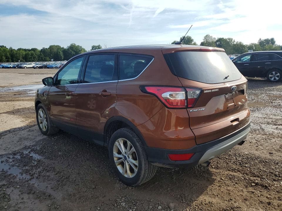 2017 FORD ESCAPE SE 2