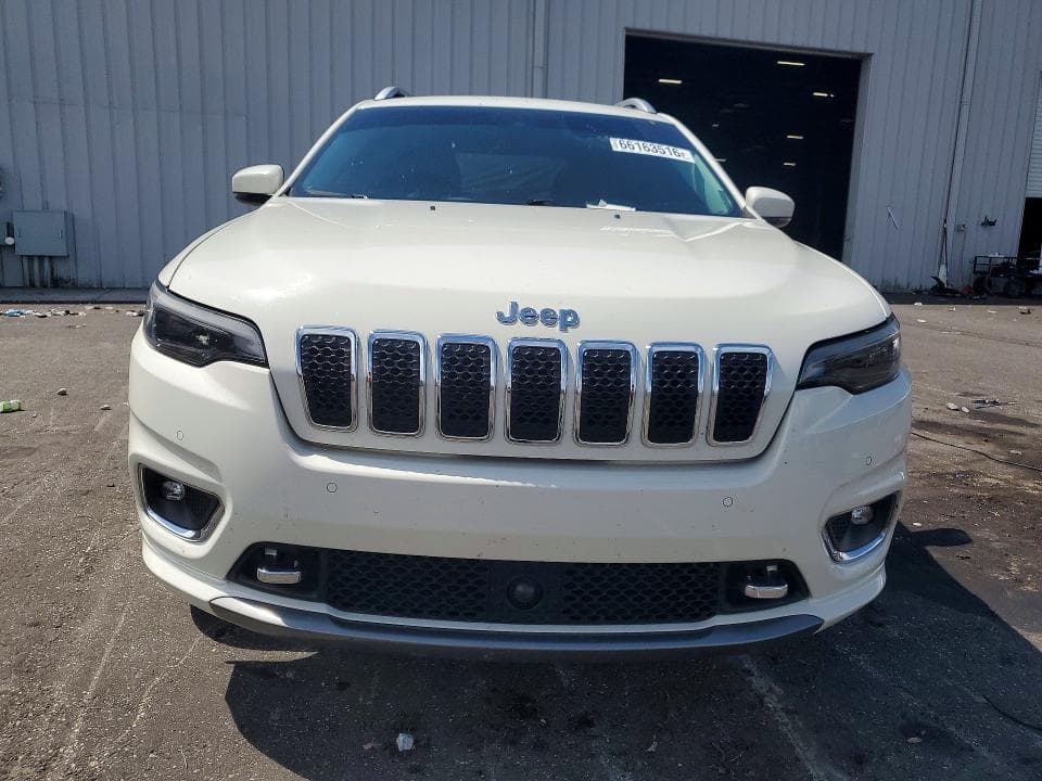 2019 JEEP CHEROKEE OVERLAND 5