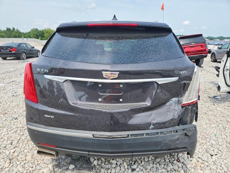 2017 CADILLAC XT5 LUXURY 6