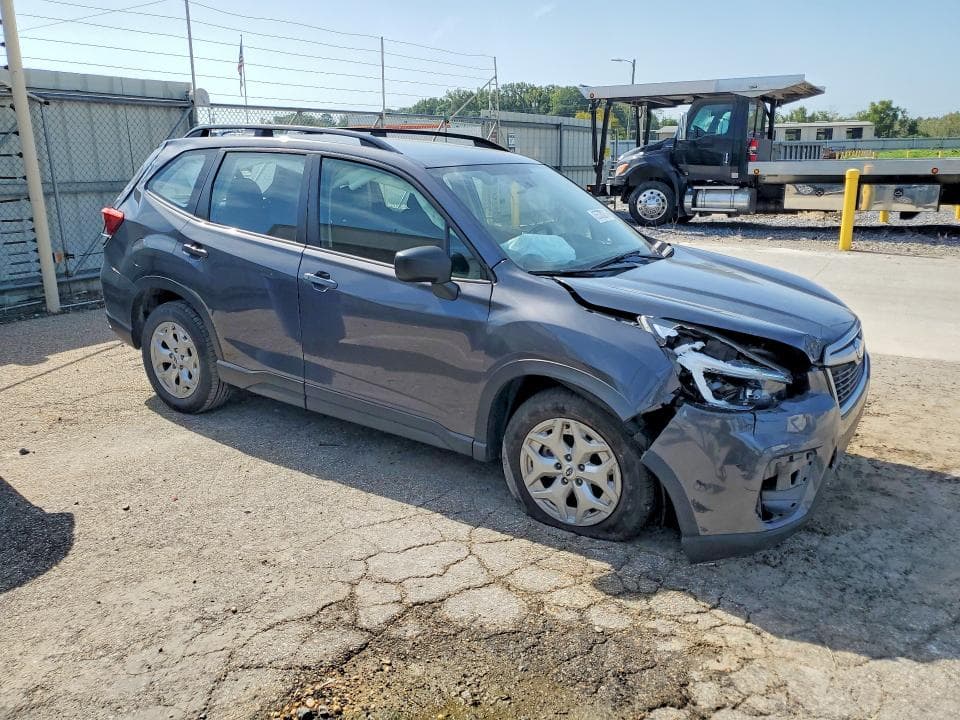 2021 SUBARU FORESTER 4