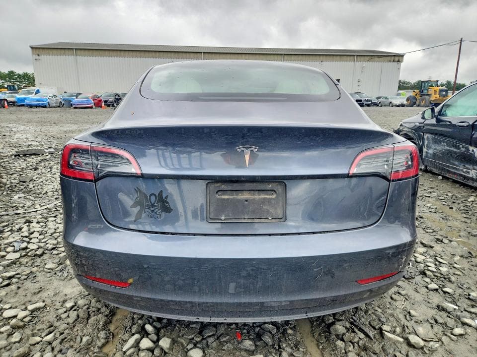 2023 TESLA MODEL 3 6