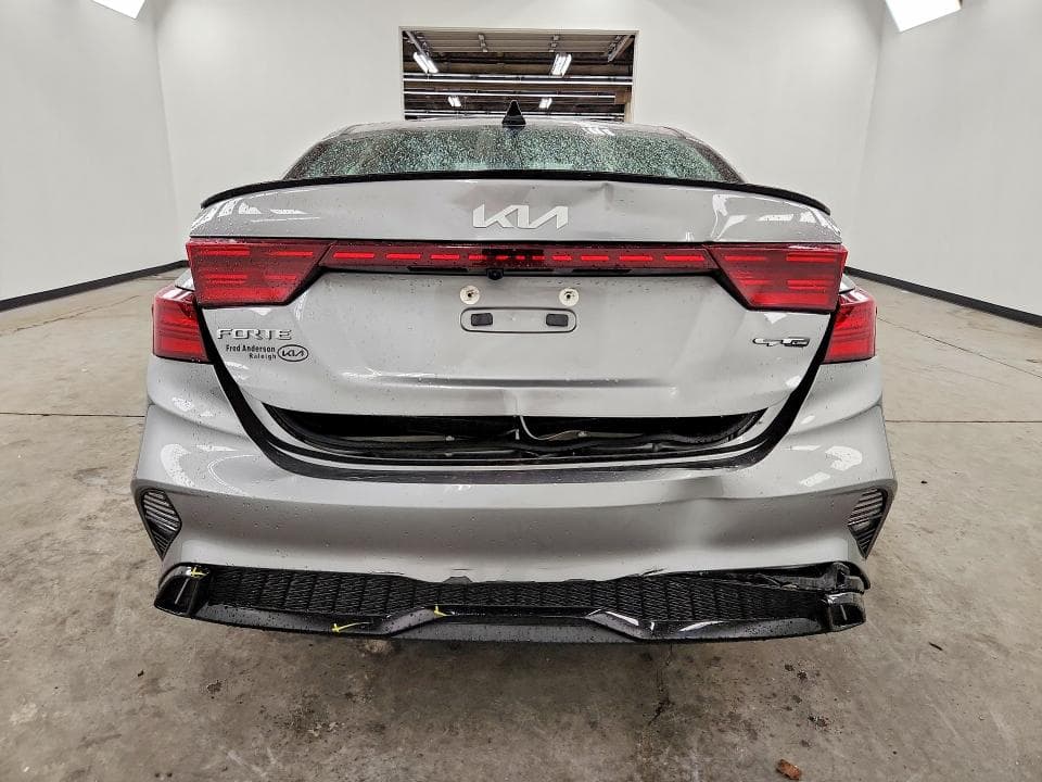 2023 KIA FORTE GT LINE 6