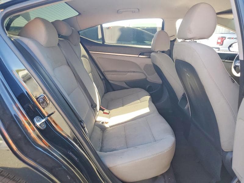 2017 HYUNDAI ELANTRA SE 10