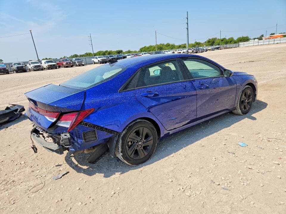 2023 HYUNDAI ELANTRA SEL 3