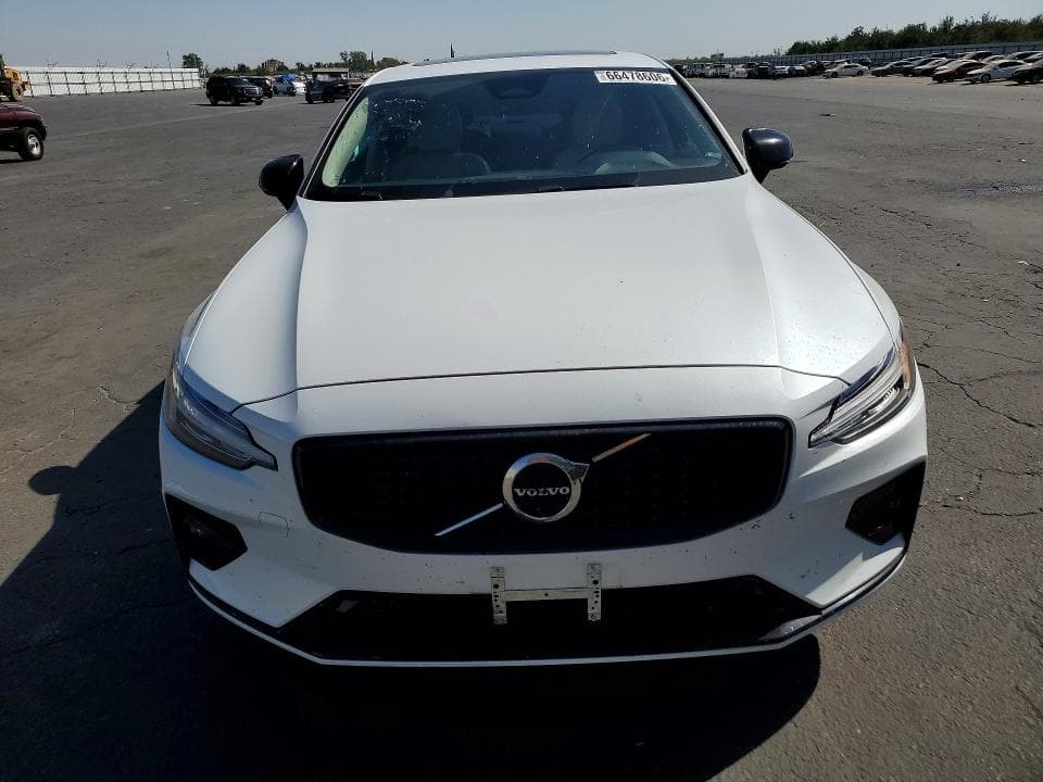 2023 VOLVO S60 PLUS 5