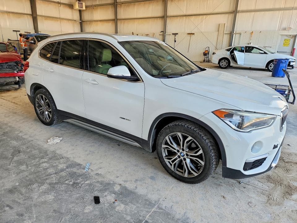 2017 BMW X1 4