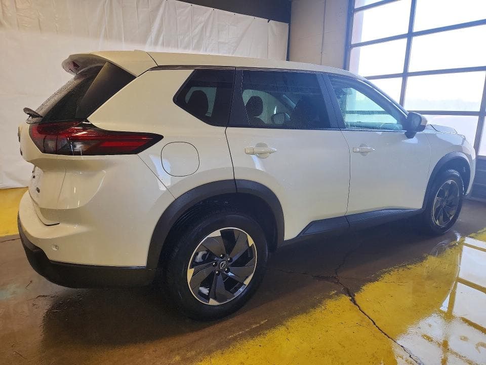 2025 NISSAN ROGUE SV 3
