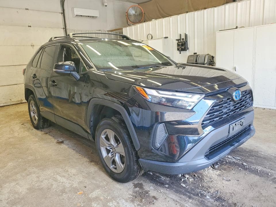 2024 TOYOTA RAV4 HYBRID XLE 4