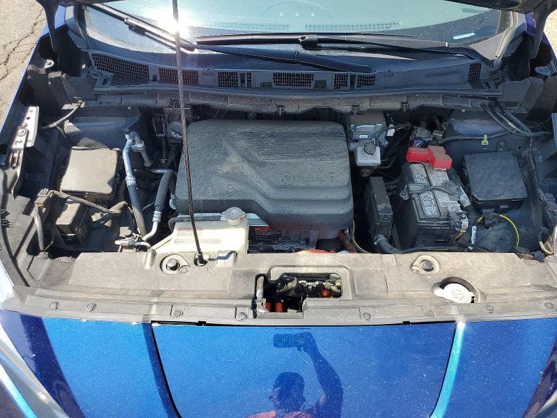 2025 NISSAN LEAF S 11