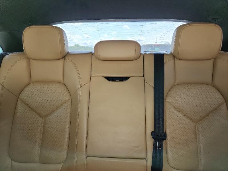 2017 PORSCHE MACAN 10