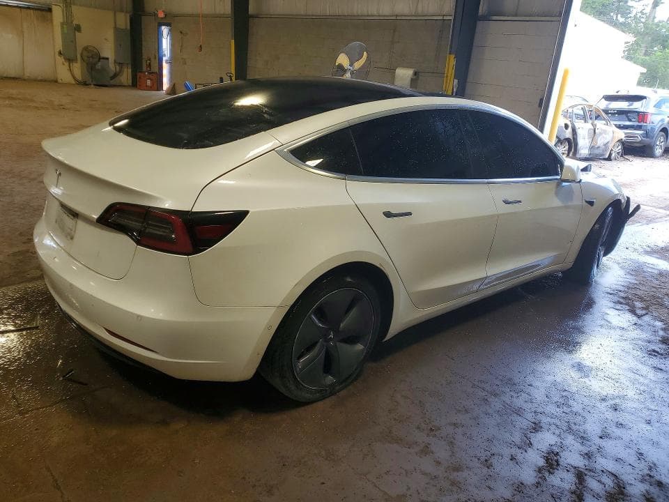 2020 TESLA MODEL 3 3