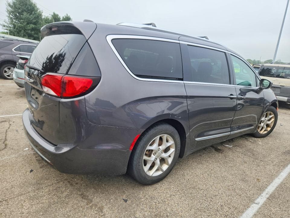 2018 CHRYSLER PACIFICA TOURING L PLUS 3
