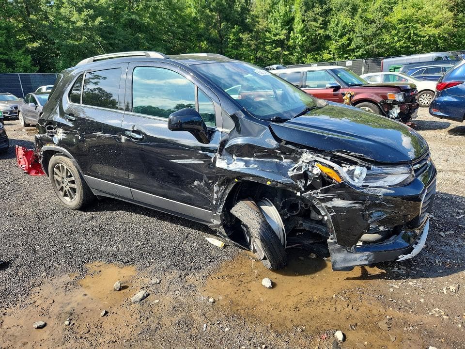 2020 CHEVROLET TRAX 1LT 4
