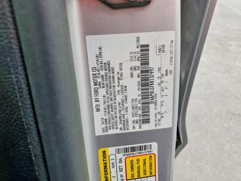 2019 FORD FUSION SE 13