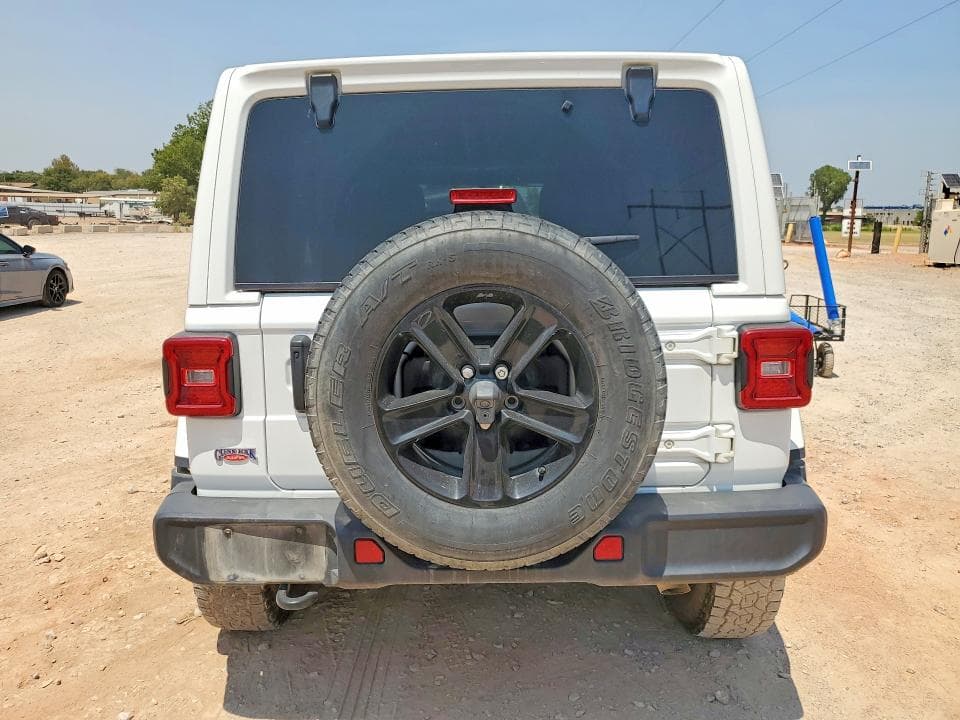 2021 JEEP WRANGLER UNLIMITED SAHARA 6