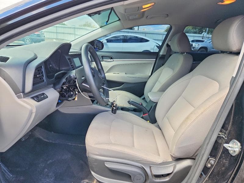 2020 HYUNDAI ELANTRA SE 7