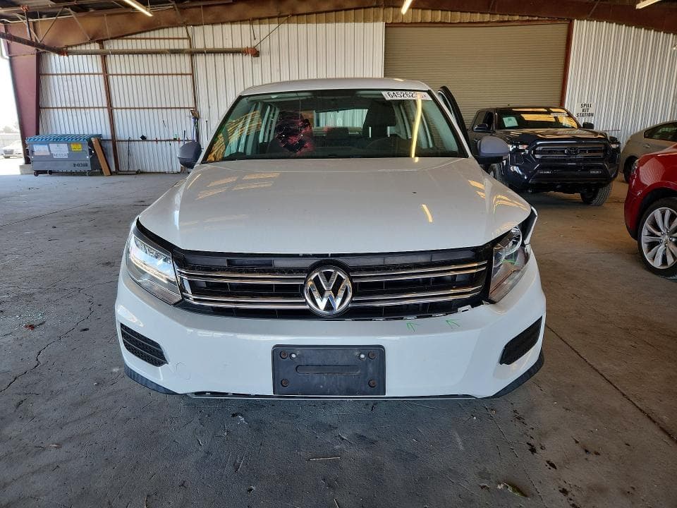 2017 VOLKSWAGEN TIGUAN S 5