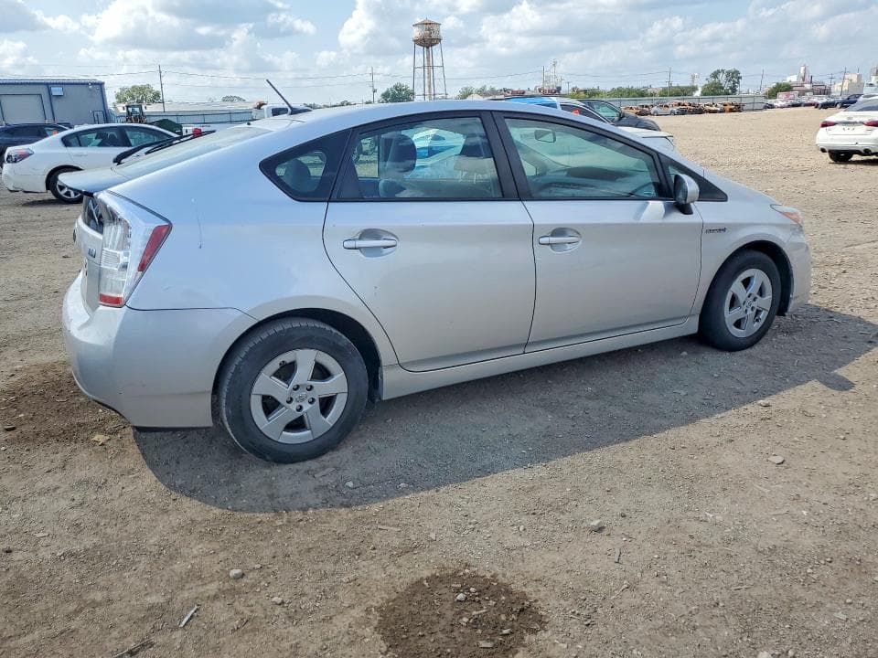 2021 TOYOTA PRIUS II 3