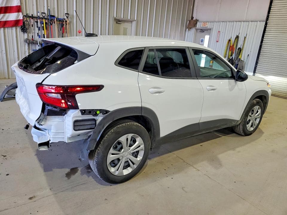 2026 CHEVROLET TRAX LS 3