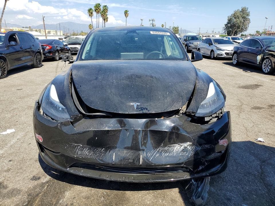 2024 TESLA MODEL Y 5