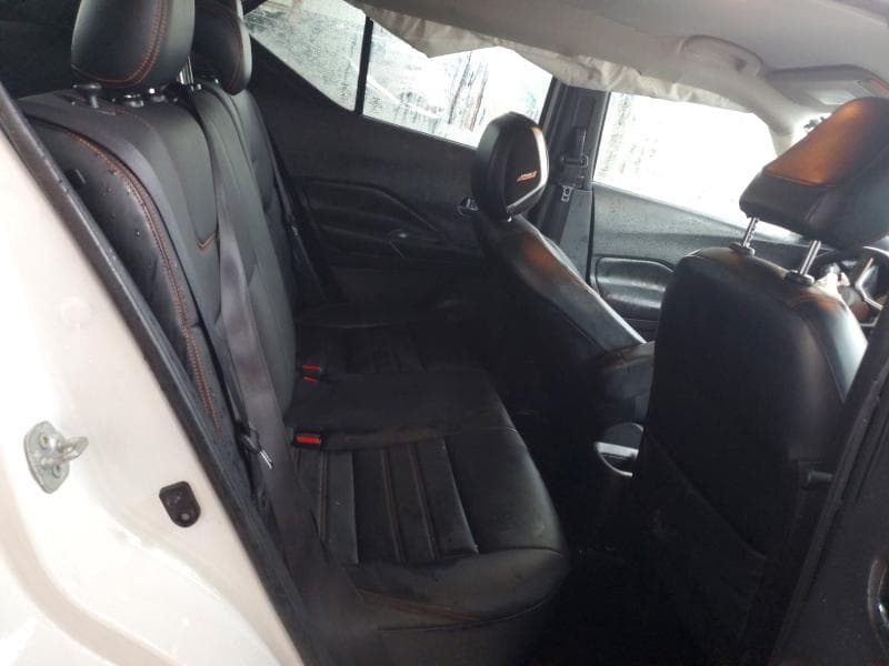 2018 NISSAN KICKS SR 10