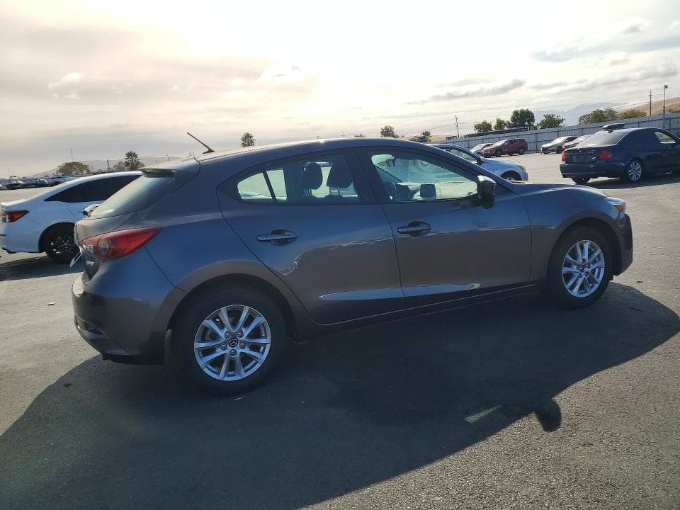 2018 MAZDA 3 SPORT 3