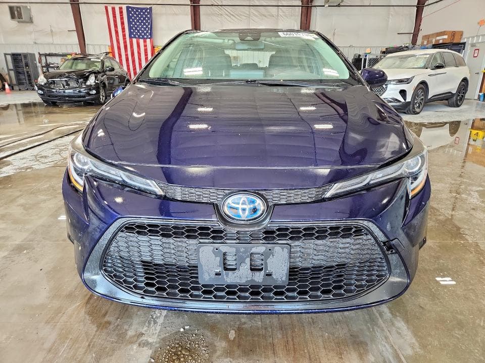 2022 TOYOTA COROLLA LE 5