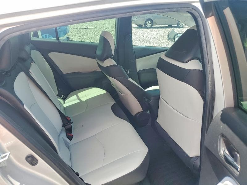 2019 TOYOTA PRIUS XLE 10