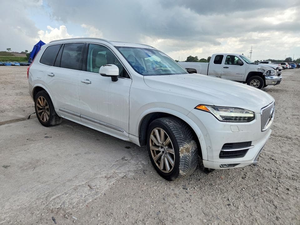 2017 VOLVO XC90 T6 4