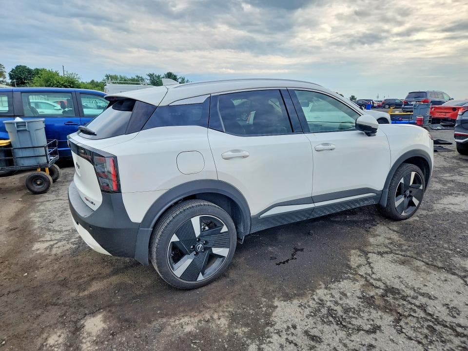 2025 NISSAN KICKS SR 3