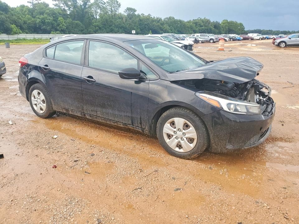 2017 KIA FORTE LX 4