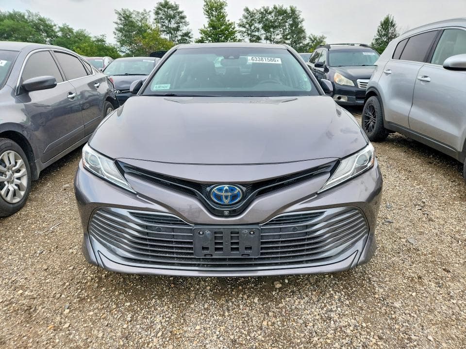 2020 TOYOTA CAMRY XLE 5