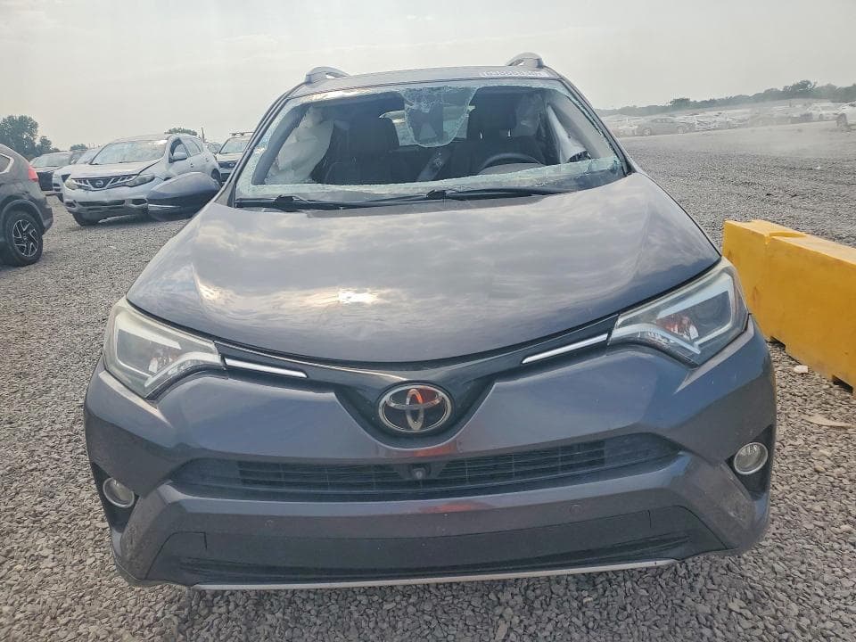 2017 TOYOTA RAV4 PLATINUM 5