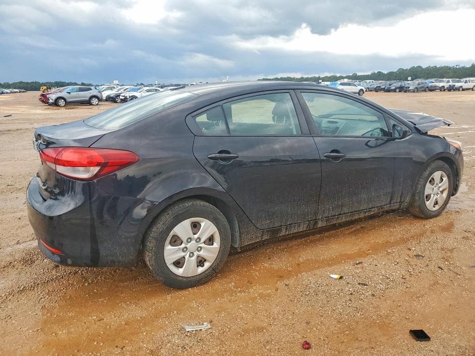 2017 KIA FORTE LX 3