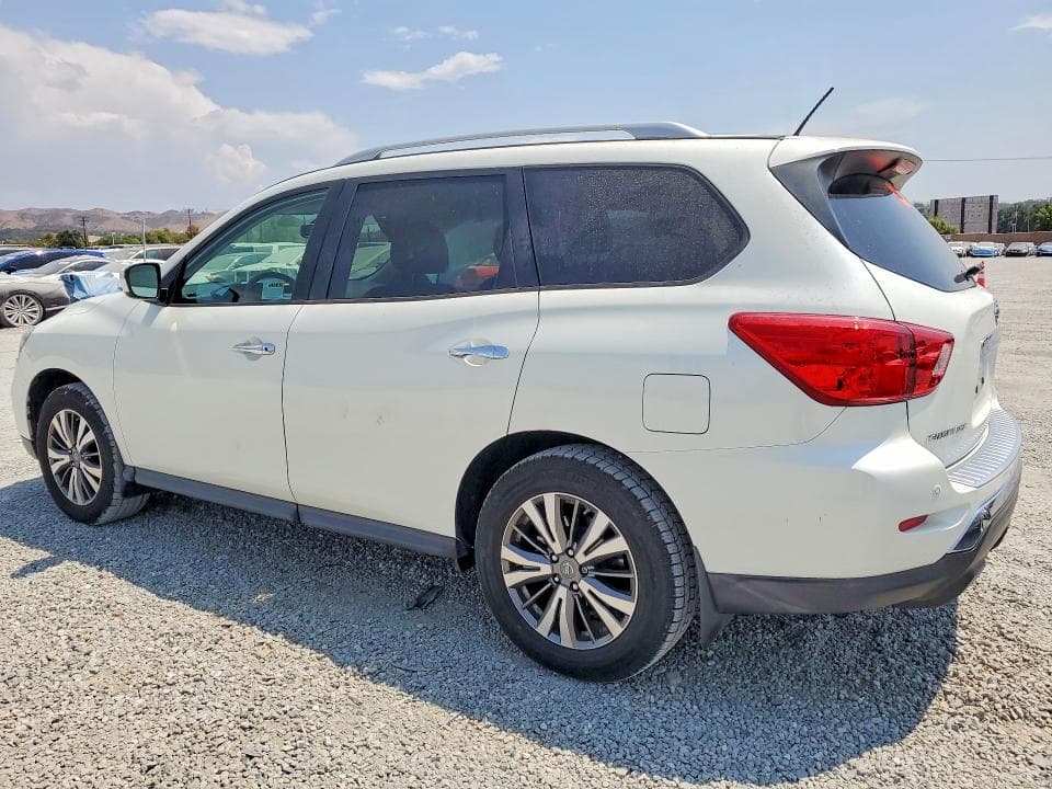 2018 NISSAN PATHFINDER SV 2