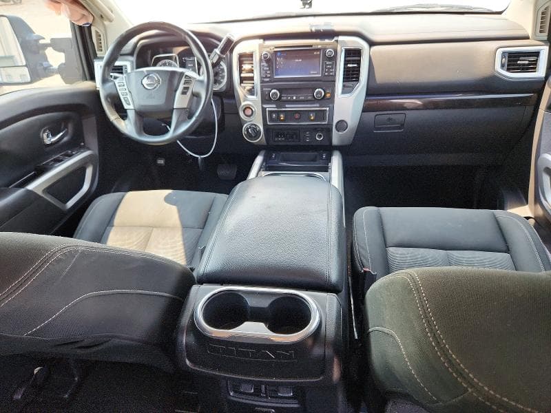 2017 NISSAN TITAN XD SV 8