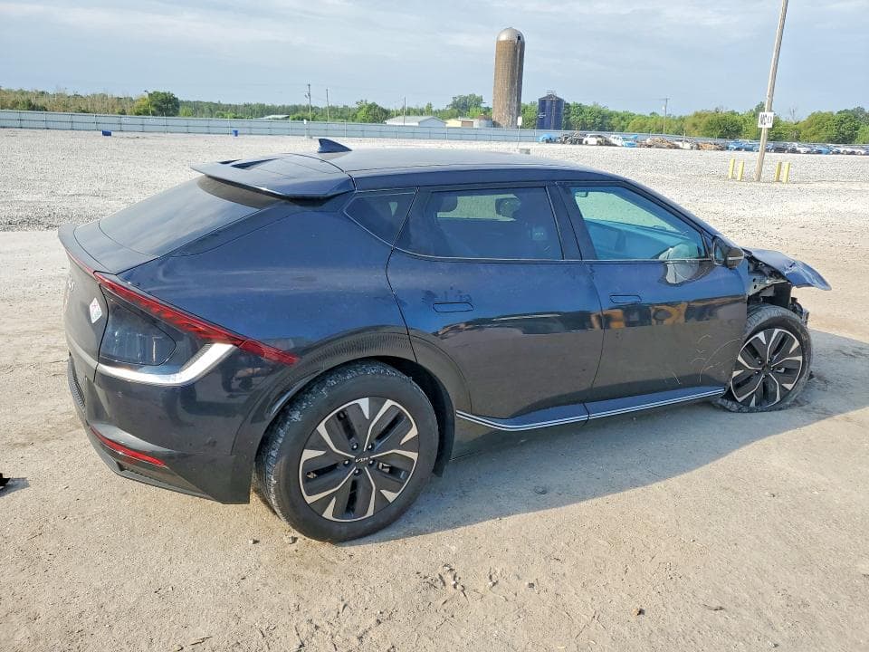 2024 KIA EV6 WIND 3