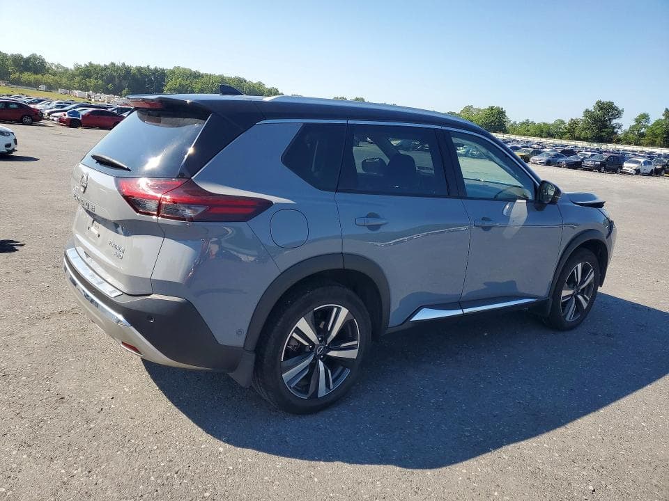 2022 NISSAN ROGUE PLATINUM 3