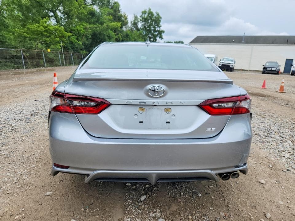 2021 TOYOTA CAMRY SE SE 6