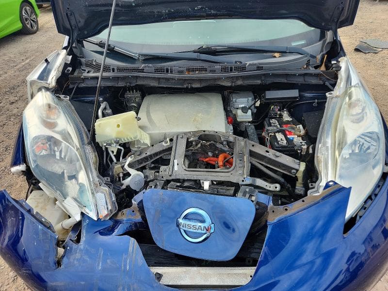 2017 NISSAN LEAF S 11